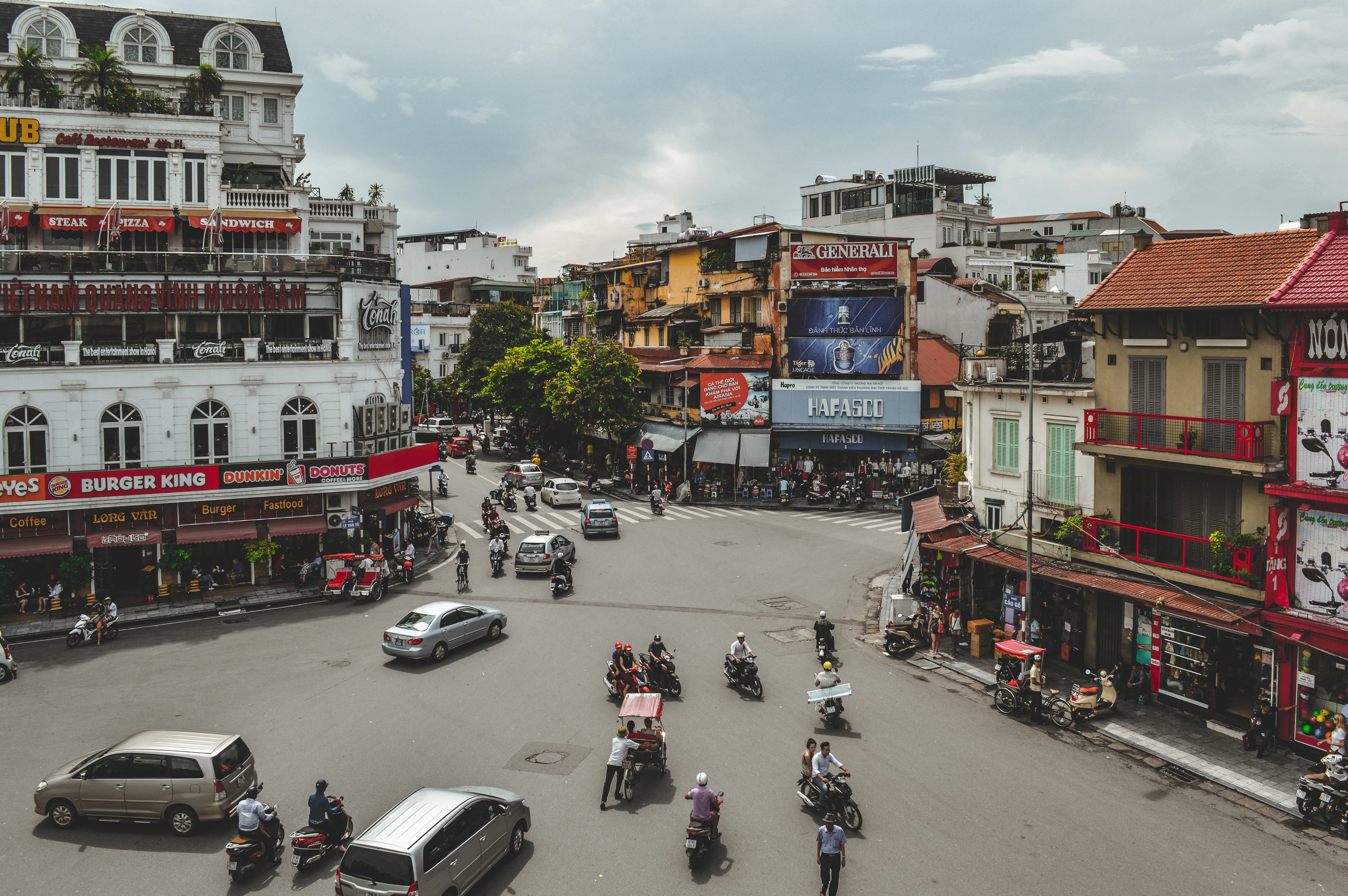 Living in Vietnam as a Foreigner: What You Actually Need to Know (2026)