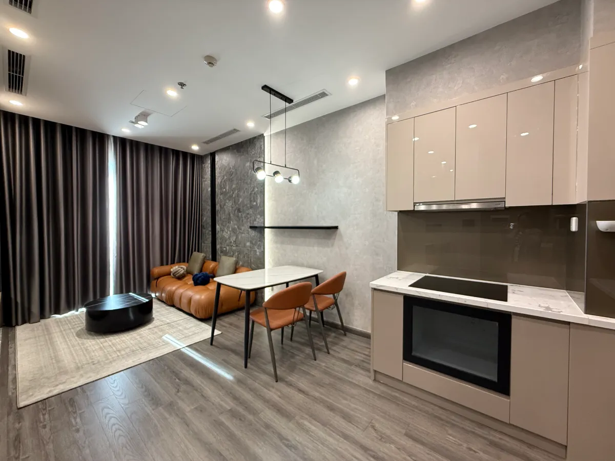 1 Bed, 1 Bath Furnished Condo in Nam Tu Liem, Hanoi - photo 1 of 7