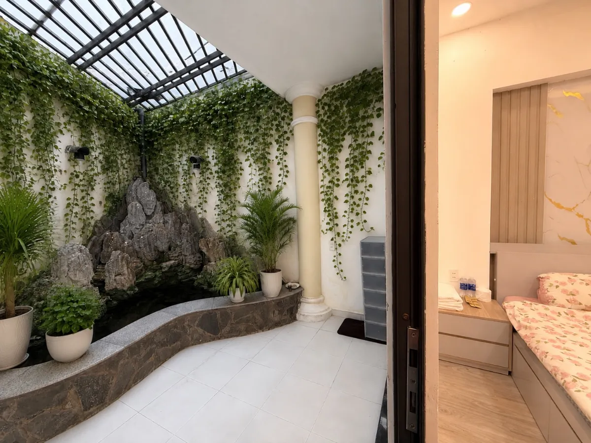 1 Bed, 1 Bath Furnished Condo in Phu Nhuan, Ho Chi Minh City