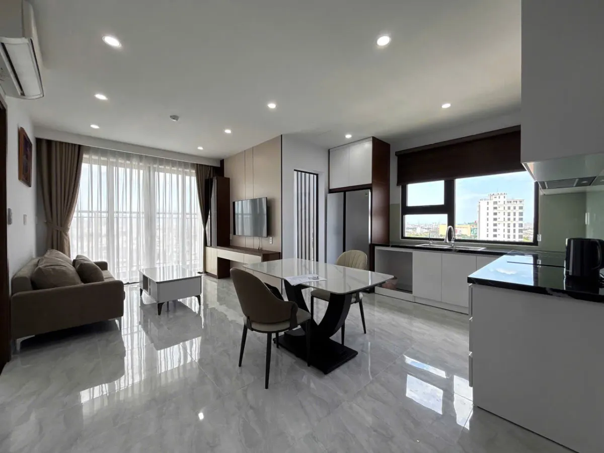 2 Bed, 2 Bath Furnished Condo in Hai Chau, Da Nang