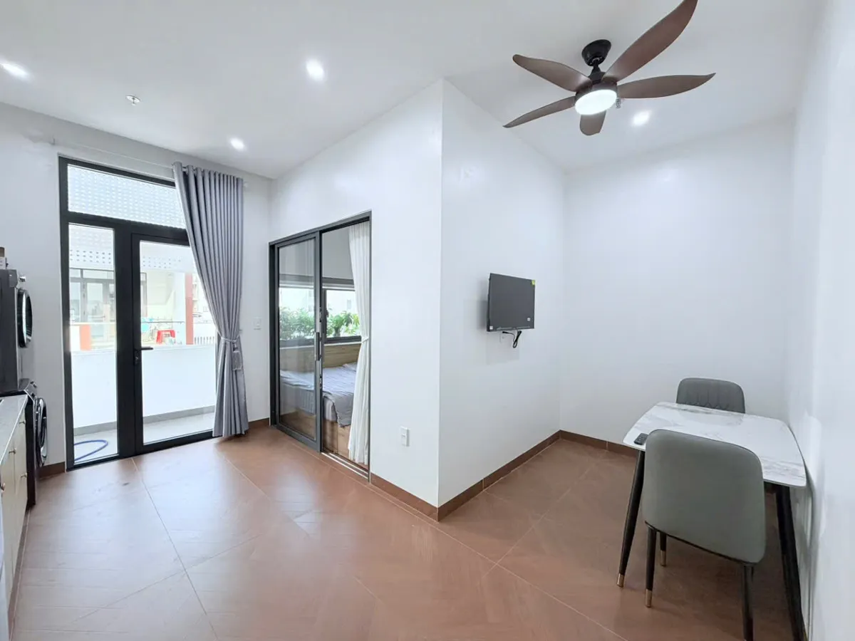 1 Bed, 1 Bath Unfurnished Condo in Ngu Hanh Son, Da Nang - photo 1 of 6