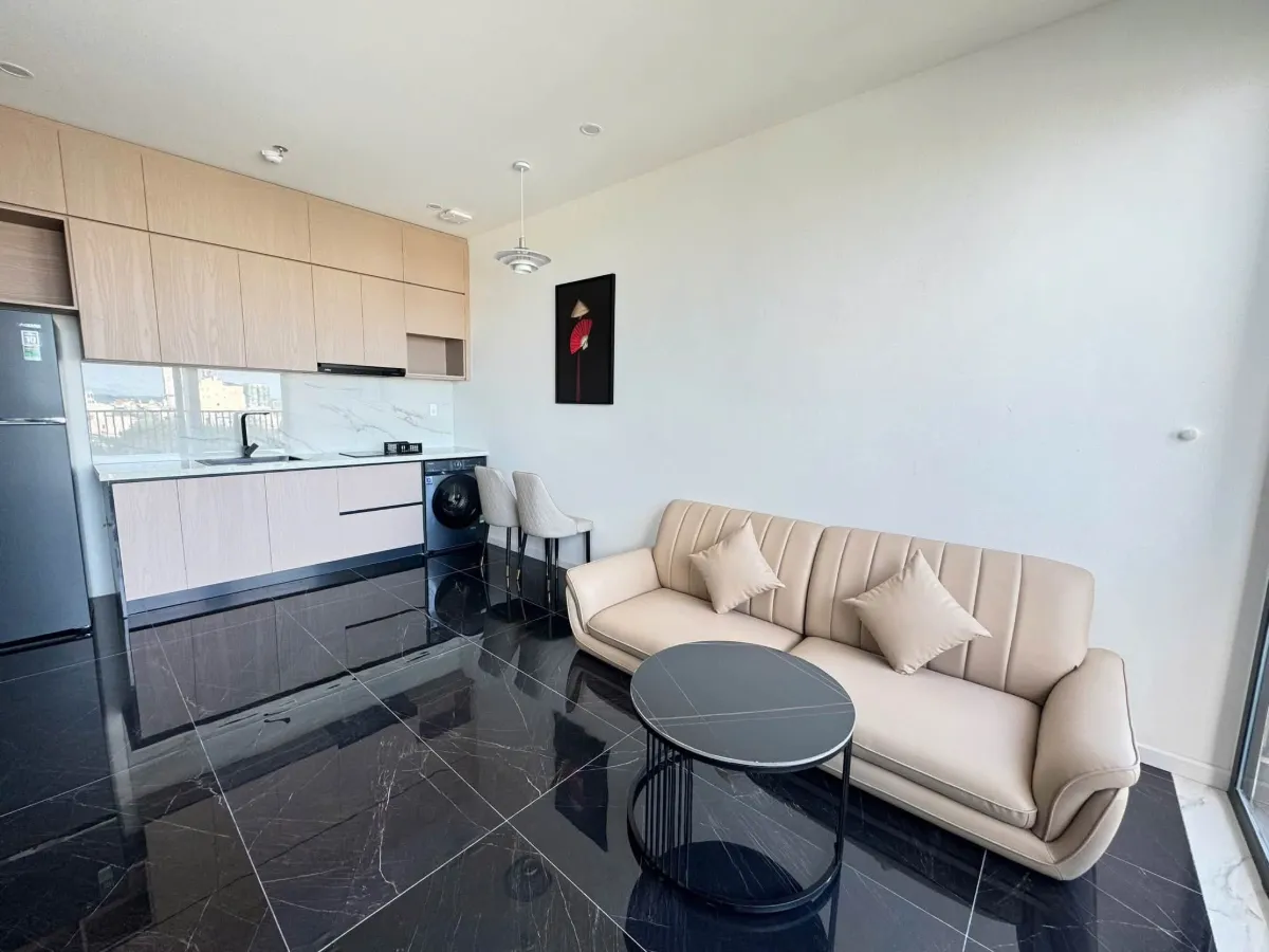 1 Bed, 1 Bath Furnished Condo in Ngu Hanh Son, Da Nang