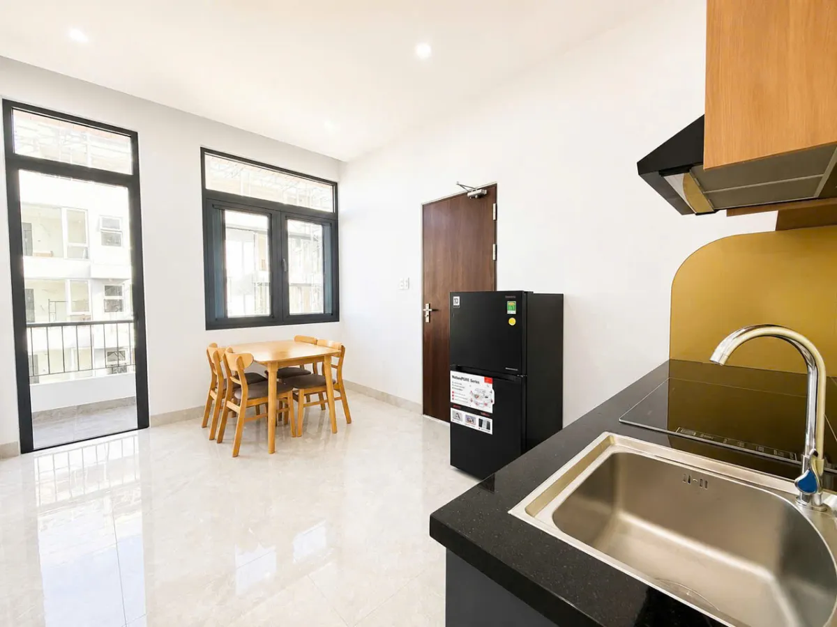 1 Bed, 1 Bath Furnished Condo in Ngu Hanh Son, Da Nang