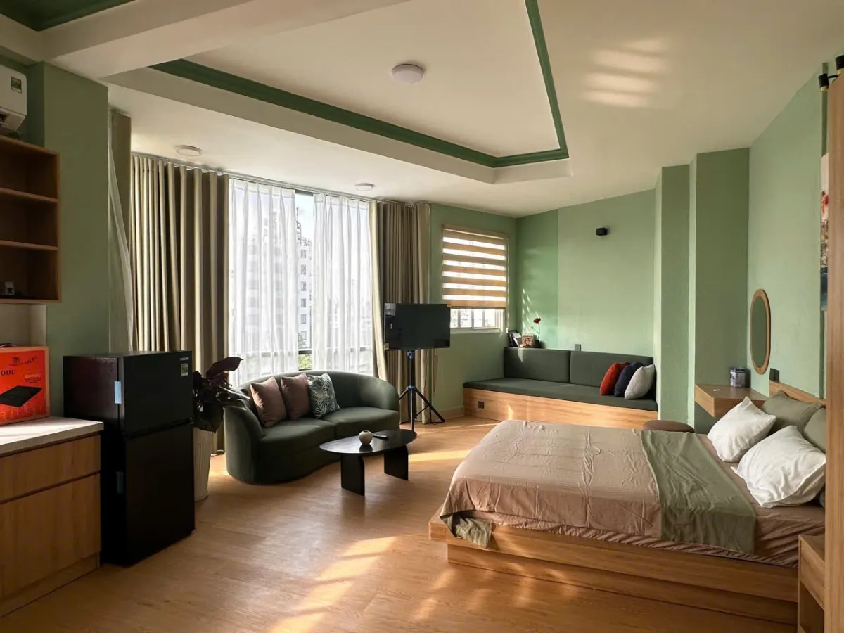 1 Bed, 1 Bath Furnished Condo in District 3, Ho Chi Minh City