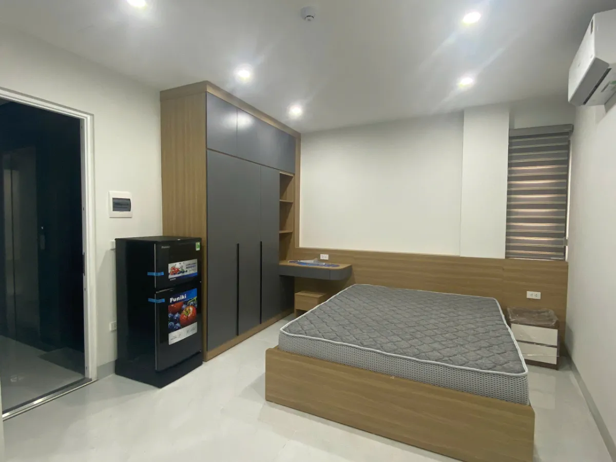 1 Bath Unfurnished Studio in Ba Dinh, Hanoi - photo 1 of 10