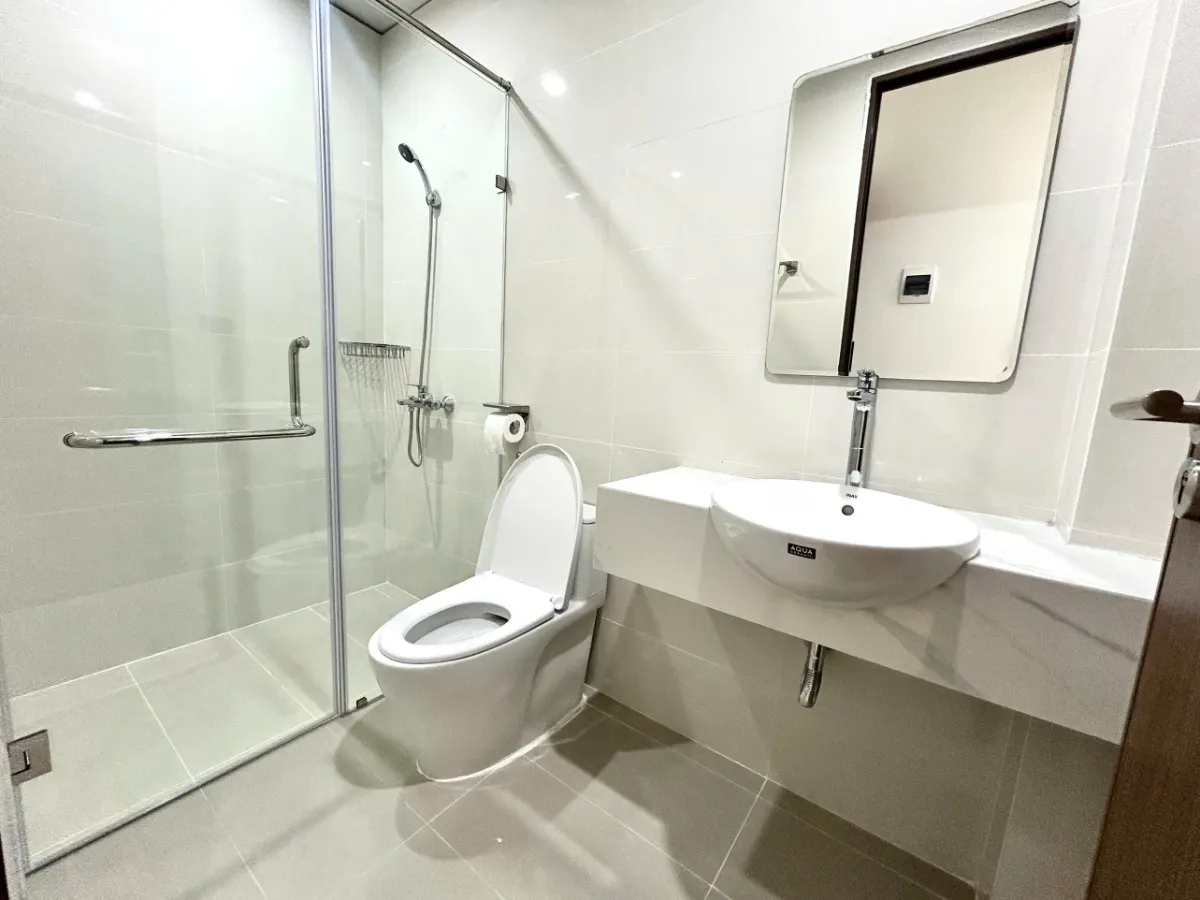 1 Bath Furnished Studio in Tay Ho, Hanoi - photo 1 of 10