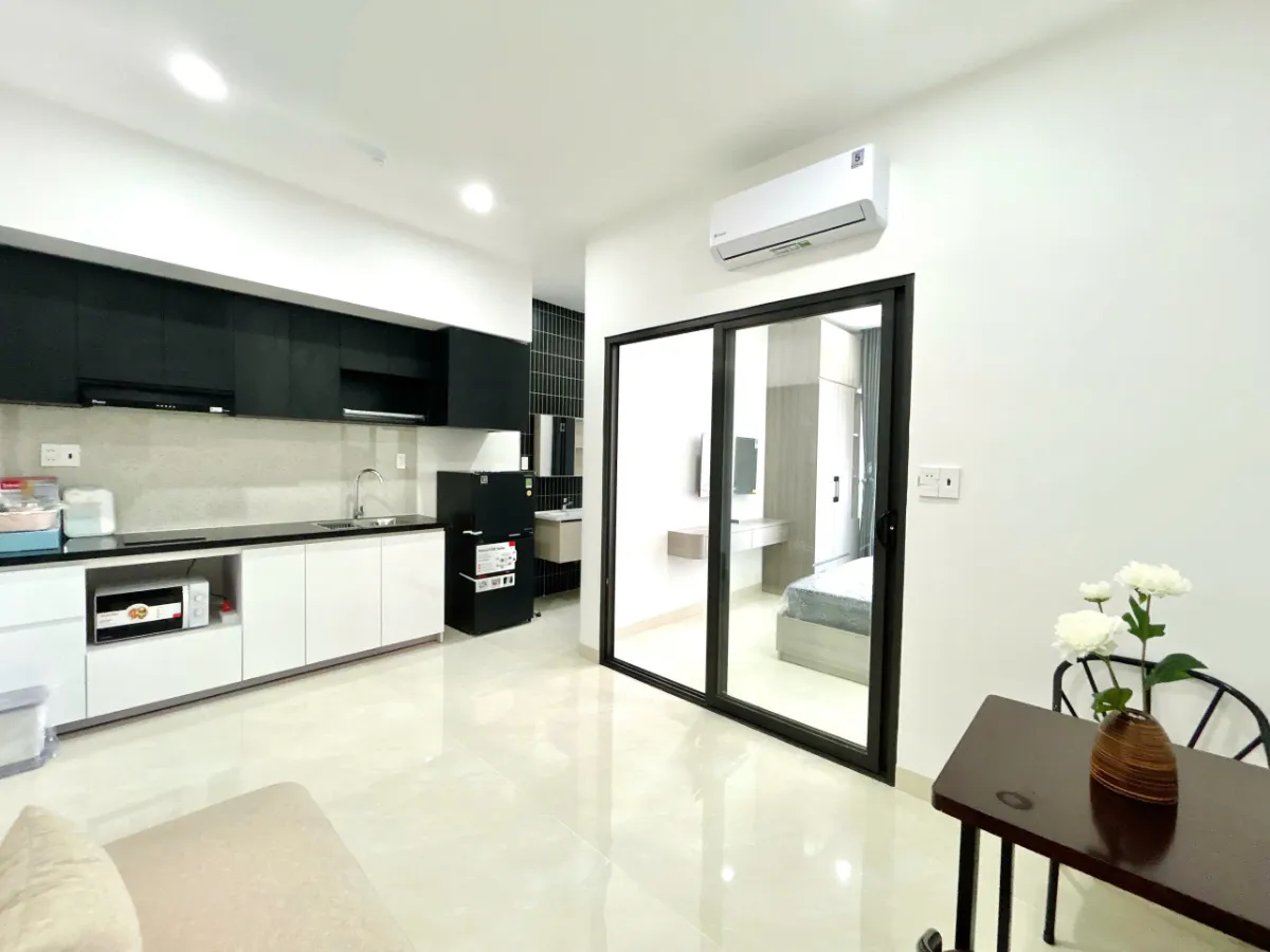 1 Bed, 1 Bath Furnished Condo in Ngu Hanh Son, Da Nang